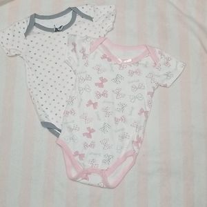2 baby girl bodysuite